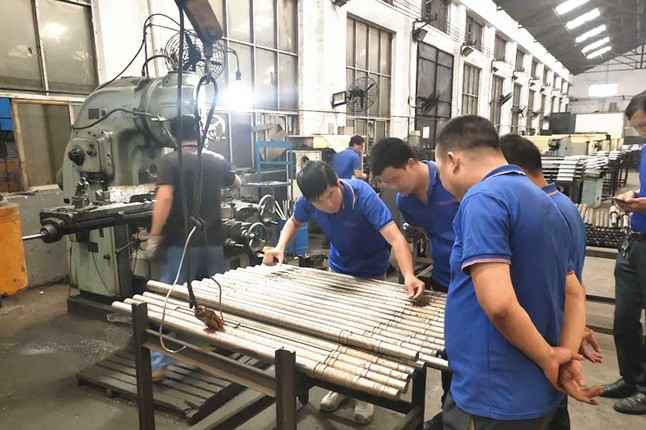 开云手机站官方版网站登录入口-开云(中国) 每周对各个工序进行质量监督检验的现场。